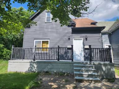 Main picture of 3776 Belvidere St