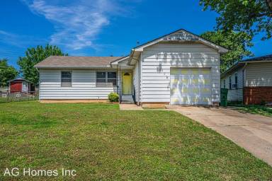 Main picture of 112 Belisle Ave