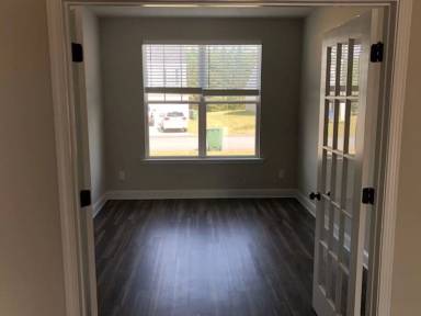 Main picture of 109 Chancellor Ct