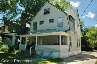 Main picture of 141 Fuller Ave SE