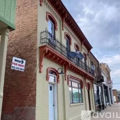 Main picture of 335 Atlantic Ave W