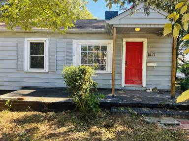 Main picture of 1421 W Walnut Ave