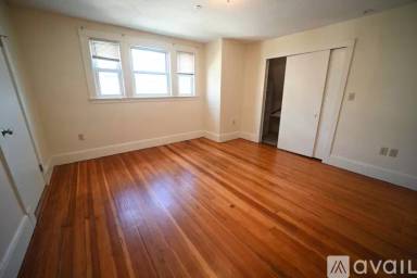 Main picture of 439 Washington St