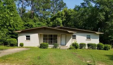 Main picture of 215 Bamboo Dr
