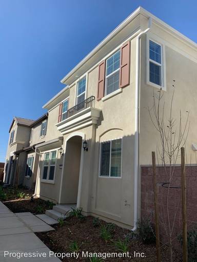 Main picture of 16041 Huckleberry Ave