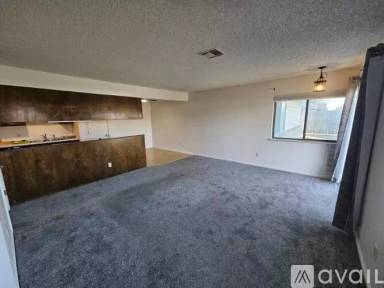 Main picture of 8724 W University St