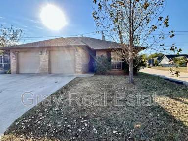 Main picture of 1416 S Mississippi Ave