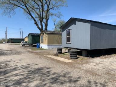 Main picture of 4842 SW Topeka Blvd