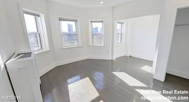 Main picture of 111 Park Dr