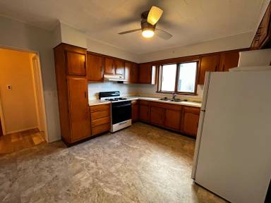 Main picture of 144 Campbell Ave