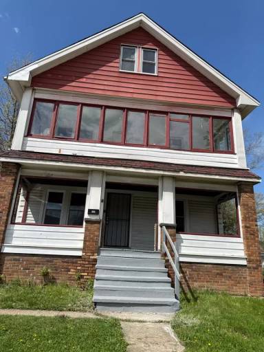 Main picture of 700 E 160th St