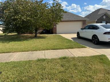 Main picture of 3704 Sabine Pass Dr