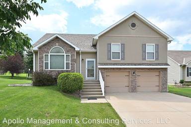 Main picture of 13020 NW Oakview Dr