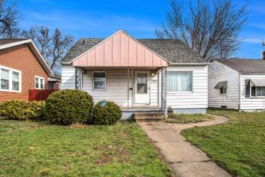 Main picture of 2709 Hartzer St
