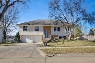 Main picture of 6424 S 149th Ave