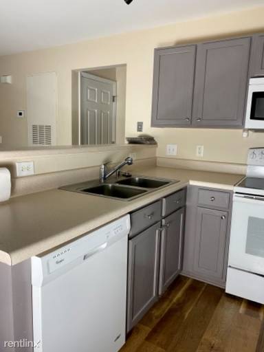 Main picture of 2950 Trailwood Pines Ln
