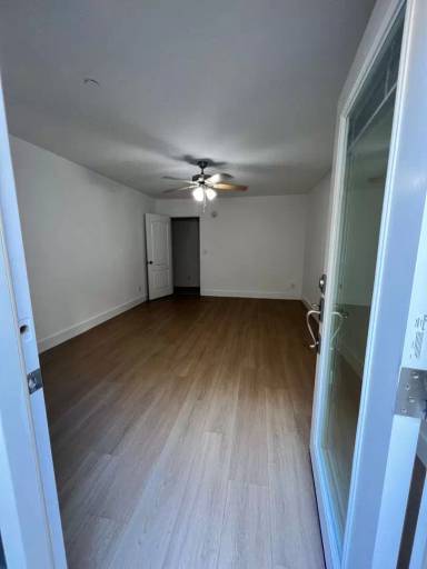 Main picture of 1010 N Crescent Heights Blvd