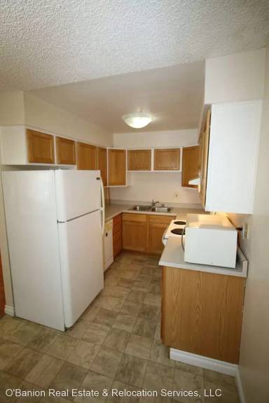 Main picture of 8307 Jewel Lake Rd