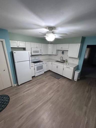 Main picture of 3379 Division Ave SW