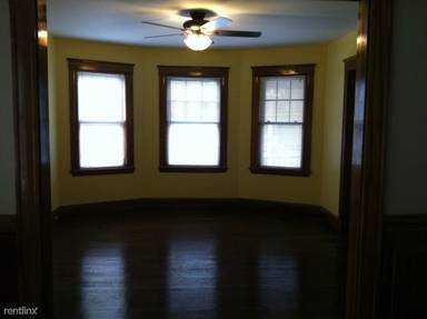 Main picture of 130 Wrentham St