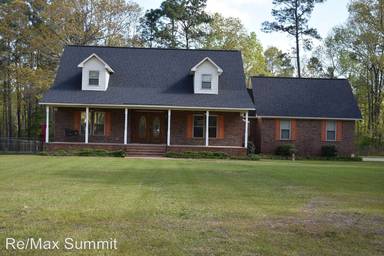 Main picture of 3015 Old Spring Rd