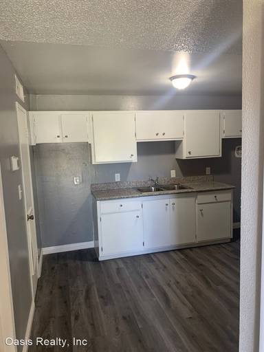 Main picture of 3719 Hazelwood St