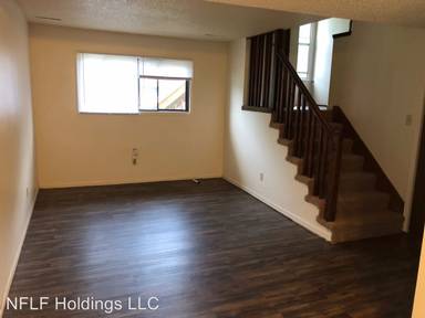 Main picture of 617 E Hackley Ave