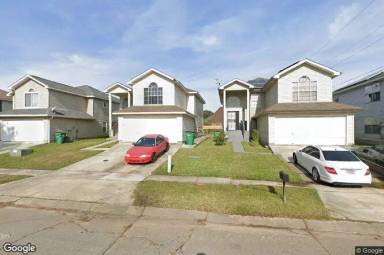 Main picture of 1920 Lac La Belle Dr