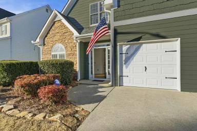 Main picture of 205 Towne Ridge Dr