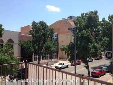 Main picture of 711 Austin Ave