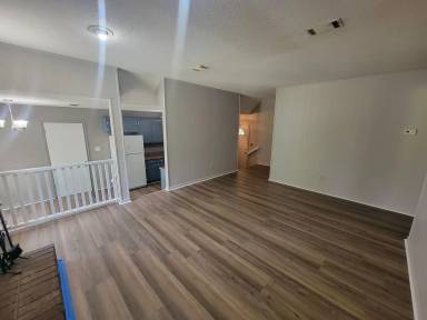 Main picture of 3737 Woodcock Dr
