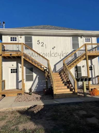 Main picture of 521 S High St