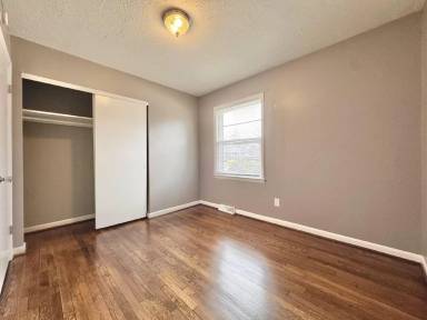 Main picture of 3854 Northampton Dr