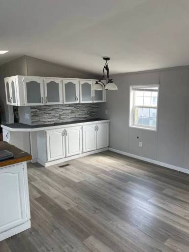 Main picture of Riverview Terrace Mobile Home Park