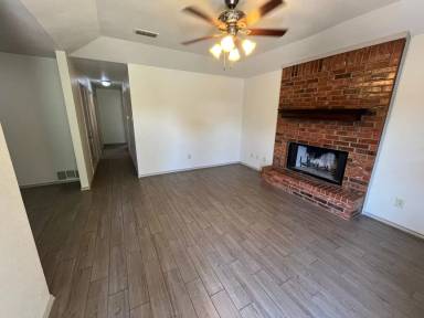 Main picture of 2106 84th St