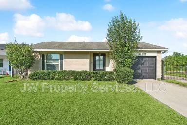 Main picture of 639 Mockingbird Ln
