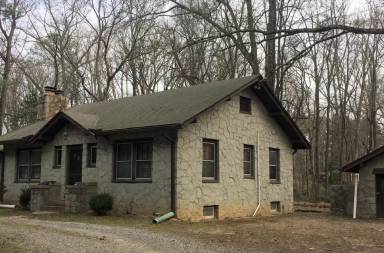 Main picture of 8701 Hull Street Rd
