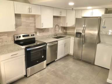 Main picture of 1000 Parkvale Ct