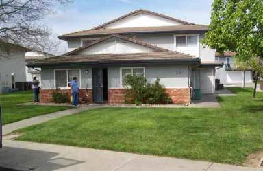 Main picture of 2106 Peppertree Way