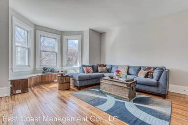 Main picture of 3009 N Calvert St