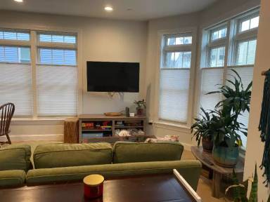 Main picture of 2 Woodward Park St
