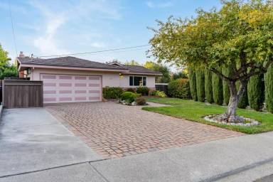 Main picture of 2315 Hoytt Ct