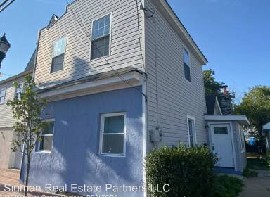 Main picture of 193 Bay Ave