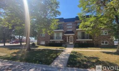 Main picture of 5200 W 87th St