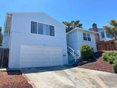 Main picture of 129 42nd Ave