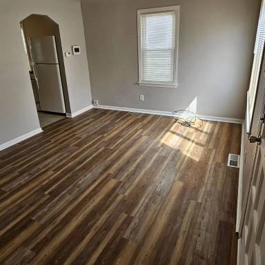 Main picture of 21825 Pleasant Ave