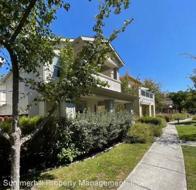 Main picture of 565 Front Ln