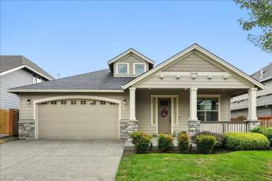 Main picture of 15458 SE Pioneer Dr
