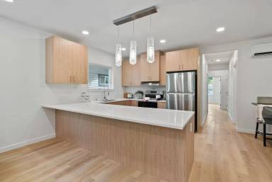 Main picture of 1517 S Grand Blvd