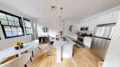 Main picture of 44 Wharf St